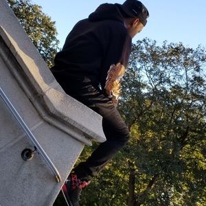 Meet your Posher, Emmanuel